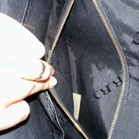 Burberry black leather crossbody - Picture 10 of 16